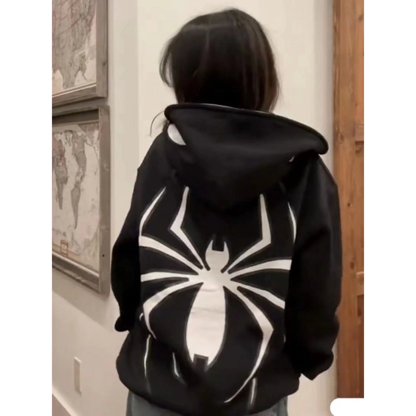 Trendy Spider Zip Up Hoodies